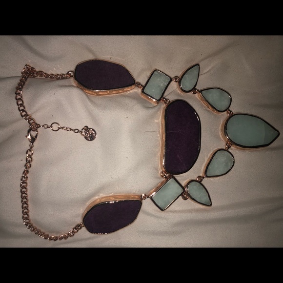 Semi precious stone stmt necklace - Picture 2 of 2